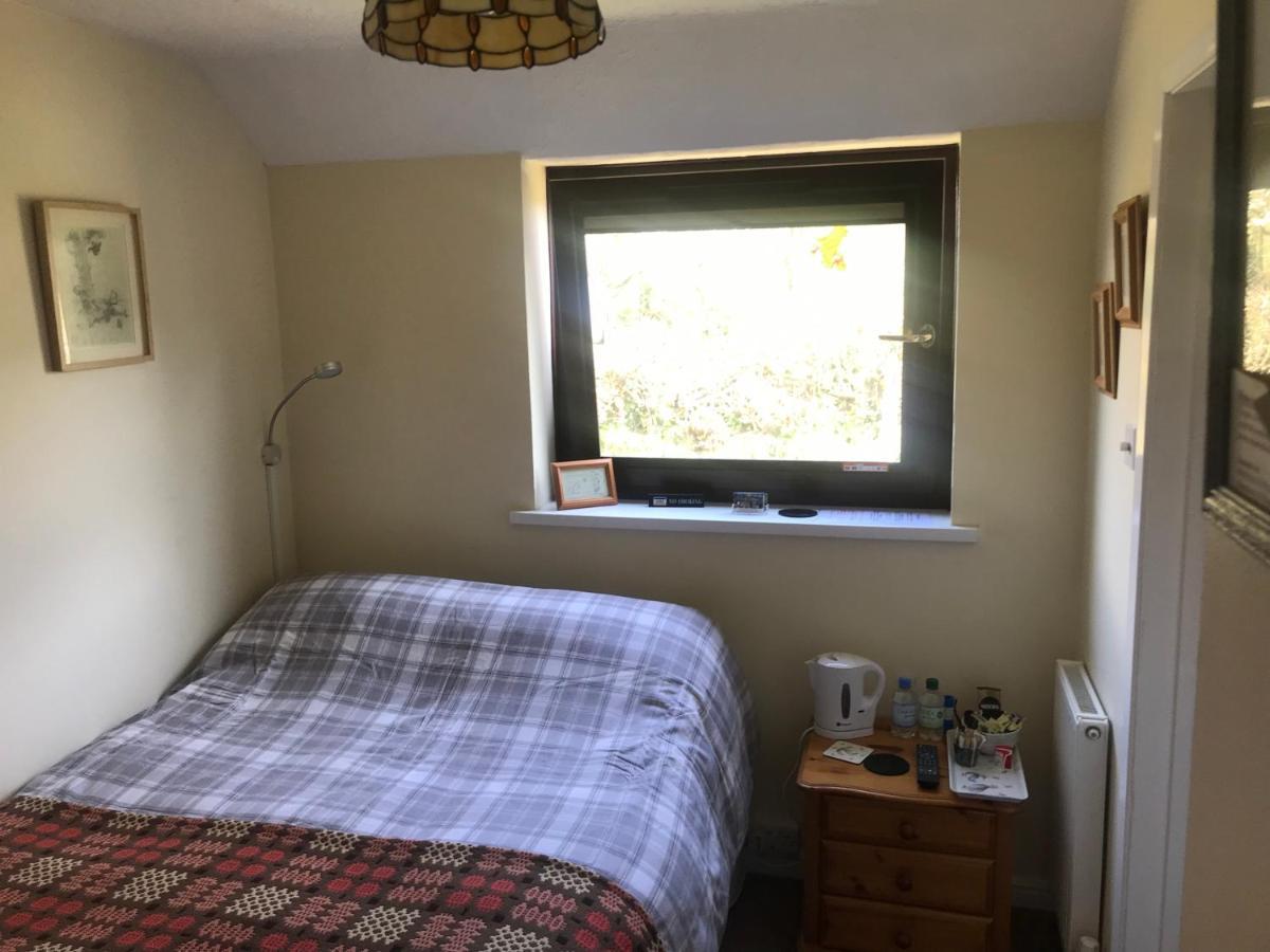 Stoke House Bed And Breakfast Стоук Ривэс Экстерьер фото